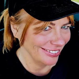 Meet your Posher, Joni